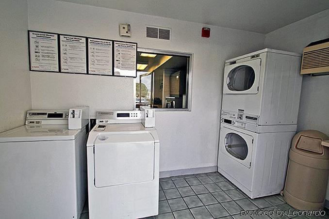 Motel 6-San Bernardino, Ca - North Serrano Village Buitenkant foto